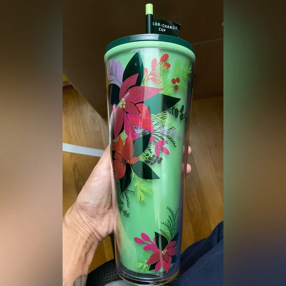 New Starbucks Color Changing Poinsettia 24oz Cup - Picture 3 of 4